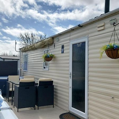Skyla Vista Hotell Clacton-on-Sea Exteriör bild